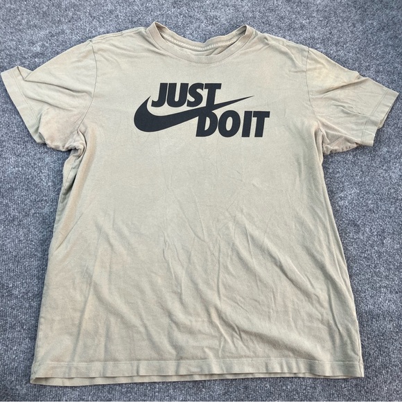 Nike Just Do It T-shirt The Nike Tee Men's Short Sleeve Shirt Large - Picture 1 of 9